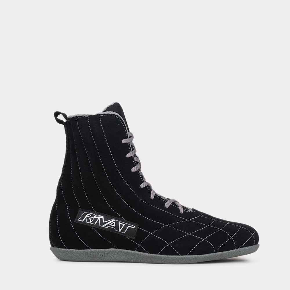 Chaussures de boxe française Rivat noires avec lacets gris et semelle grise pour entraînement