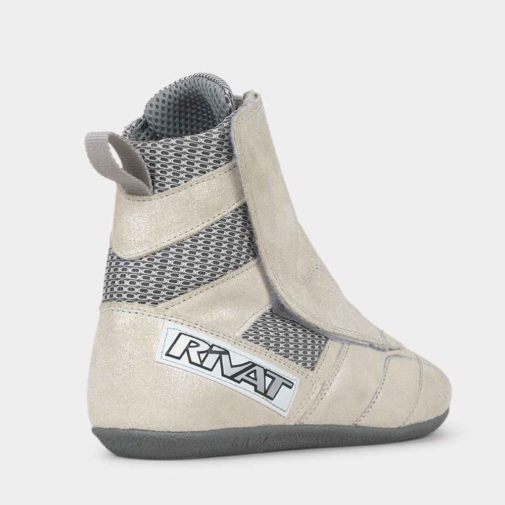 Chaussures de boxe française Rivat en beige avec semelle antidérapante et fermeture à scratch