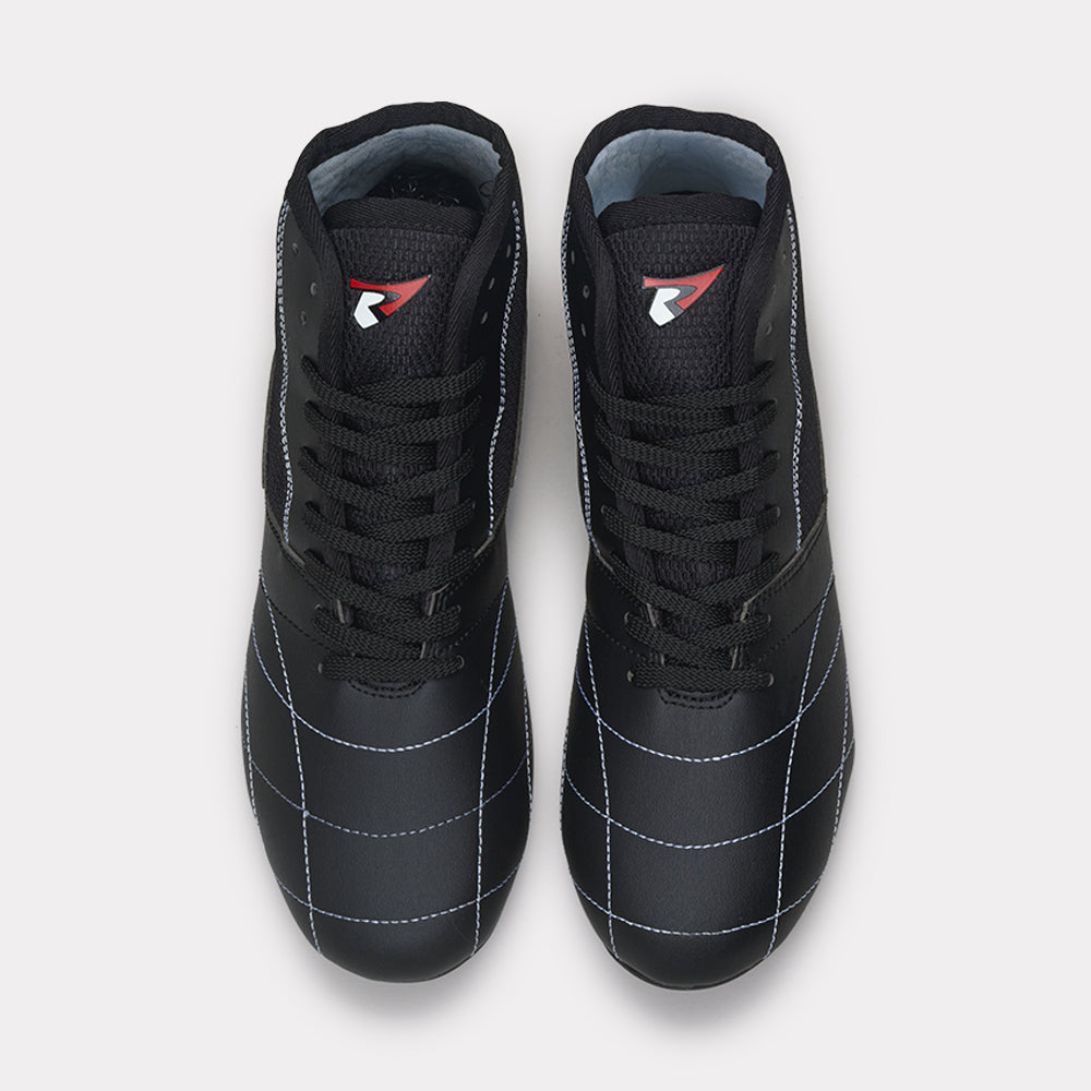 Chaussures de boxe noires Rivat avec lacets et motifs de points blancs pour entraînement