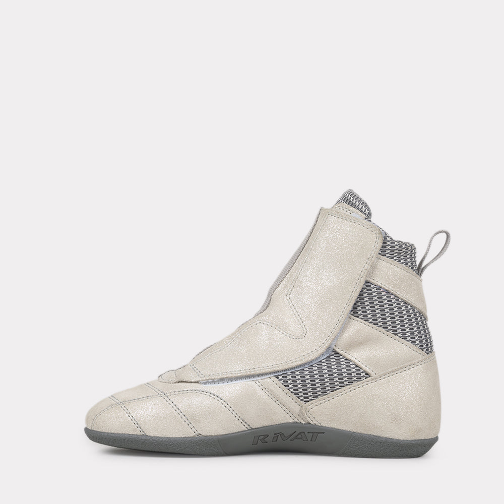 Chaussures de boxe française Rivat grises avec design hautes et semelle antidérapante
